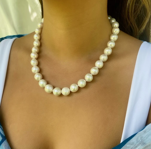 New Arrivals: White Pearl Strands