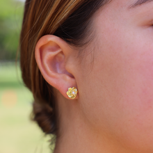 Load image into Gallery viewer, Rose Pearl Studs