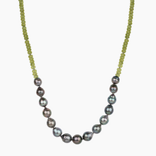 Load image into Gallery viewer, Mana Nui Peridot Tahitian Pearl Necklace