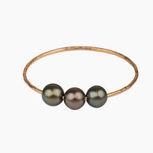 Load image into Gallery viewer, Triple Tahitian Pearl Bangle