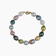 Load image into Gallery viewer, Mini Napali Knotted Pearl Bracelet