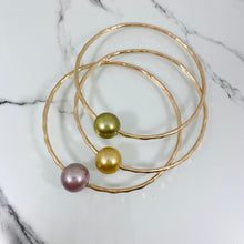 Load image into Gallery viewer, Tropical Bangle Pearl Set