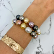 Load image into Gallery viewer, Napali Coil Pearl Bracelet