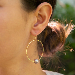 Isla Pink Edison Pearl Hoop Earrings