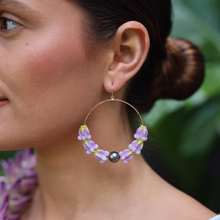Load image into Gallery viewer, Purple Crown Tahitian Pearl Hoop Earring