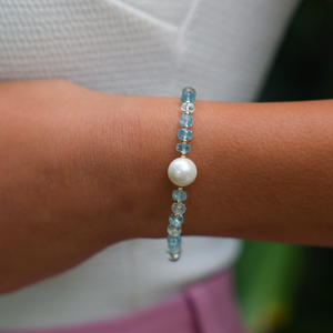 Aura Aquamarine White Pearl Bracelet