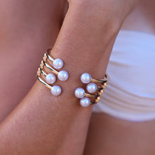 Load image into Gallery viewer, 8 White Pearl Cuff