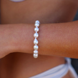 White Pearl Knotted Bracelet