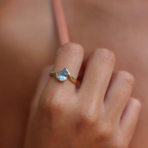 Vivian Aquamarine Ring