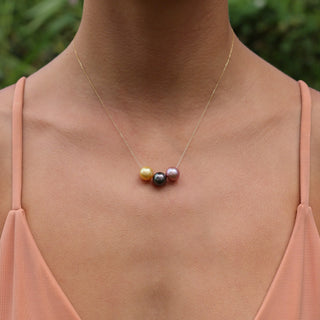 Floating Multicolor Tahitian Pearl Necklace 14kt Gold on model