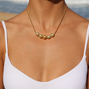 Clover Golden Pearl Necklace