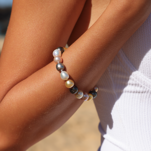 Napali Knotted Pearl Bracelet