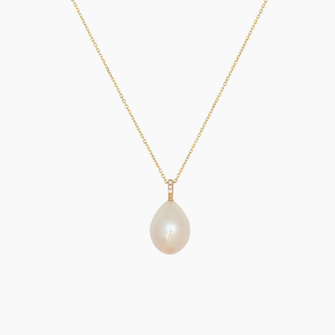 Regina Diamond Pearl Necklace