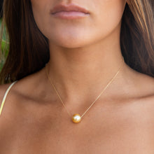 Load image into Gallery viewer, Floating Golden South Sea Pearl Necklace