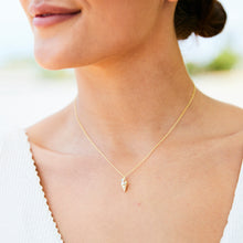 Load image into Gallery viewer, Lara Aquamarine Shell Necklace