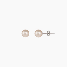 Load image into Gallery viewer, Akoya Pearl Studs