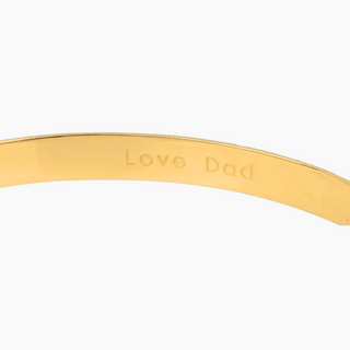 Close up of Hawaiian Heirloom Bangle in gold handcrafted in Hawaii 