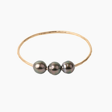 画像をギャラリービューアに読み込む, Peacock Triple Tahitian Pearl Bangle