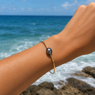 Semi-Baroque Peacock Tahitian Pearl Bangle