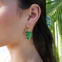 画像をギャラリービューアに読み込む, ホワイトエナメルモンステライヤリング