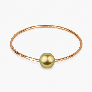 Pistachio Tahitian Pearl Bangle