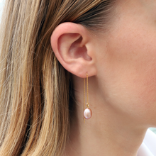 Load image into Gallery viewer, Pink Pearl Threader Earrings