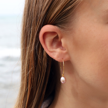 Load image into Gallery viewer, Pink Pearl Hoop Earrings