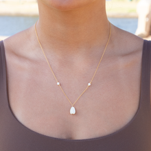 Load image into Gallery viewer, Sarah White Pikake Necklace