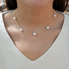 Load image into Gallery viewer, Petite Carmen White Pearl Necklace