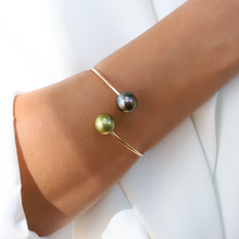 Load image into Gallery viewer, Mauka to Makai Tahitian Pearl Cuff