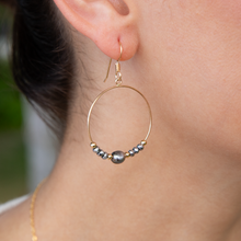 Load image into Gallery viewer, Mele Gunmetal Hematite Hoop Earring