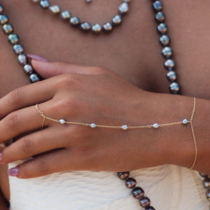 Akoya Keshi Pearl Hand Chain Bracelet