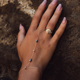 Sirena Shell Ring