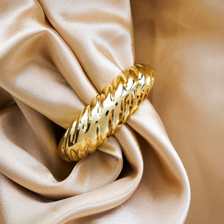 Luana Gold Cuff