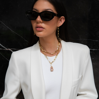 Pink Flameball Pearl necklace long with heavy gold chain on model