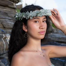 Load image into Gallery viewer, Teardrop Tahitian Keshi Pearl Earrings