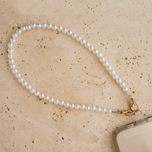 Load image into Gallery viewer, Classic White Pearl Bag Chain