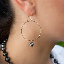画像をギャラリービューアに読み込む, マリコ アクアマリン タヒチアンパール フープイヤリング