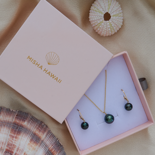 Tahitian black pearl drop earrings and necklace in gold handcrafted in Hawaii
