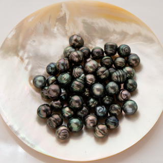 Long Peacock Tahitian Pearl Necklace