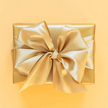 Load image into Gallery viewer, Anniversary Pink Pearl Gift Set