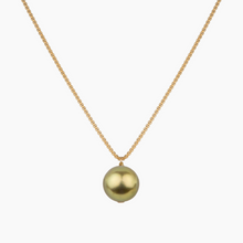 Load image into Gallery viewer, Green Goddess Pistachio Pearl Necklace