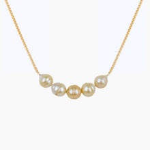 Load image into Gallery viewer, Clover Golden Pearl Necklace