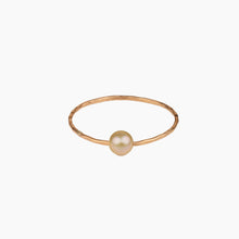 Load image into Gallery viewer, Baby Golden South Sea Pearl Bangle