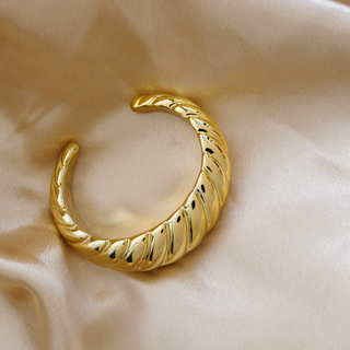 Luana Gold Cuff