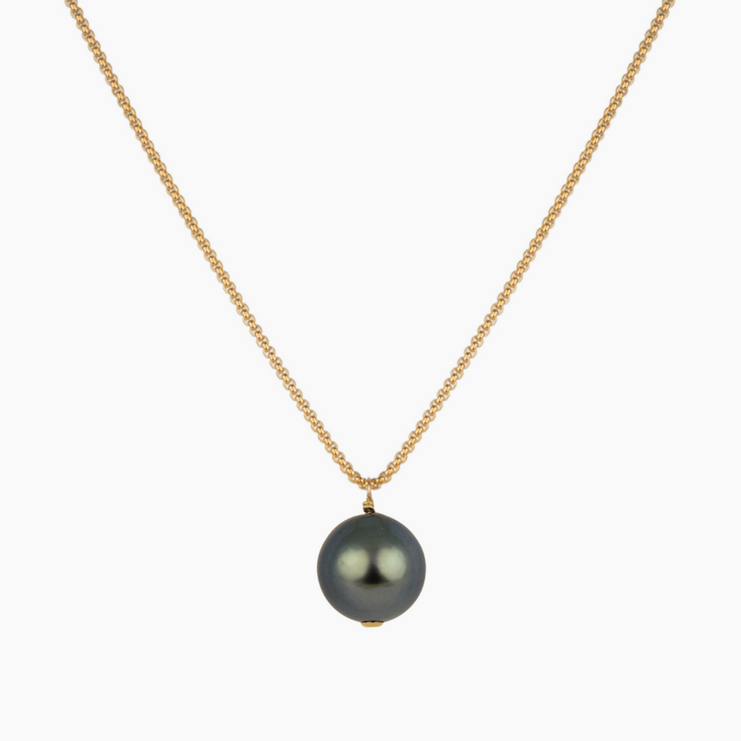 Noemi Pearl Necklace
