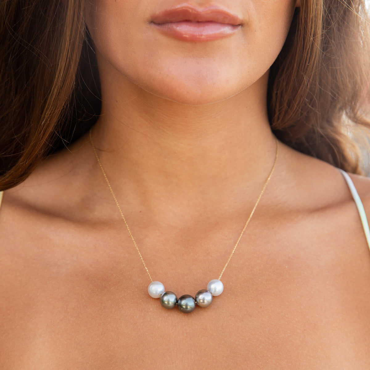 Ombré Tahitian and Akoya pearl necklace