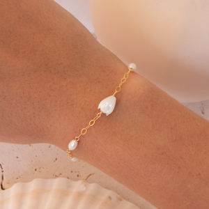 White Pikake Keshi Pearl Bracelet