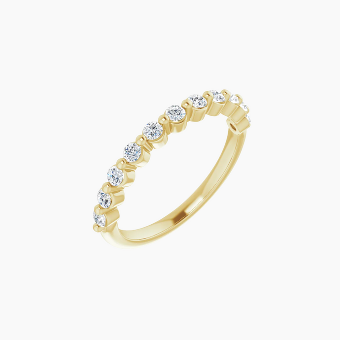クラシックなダイヤモンド付き結婚指輪 14Kイエローゴールド