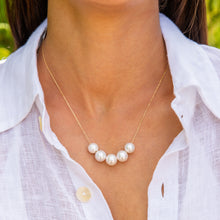 Load image into Gallery viewer, Chamonix Floating Pearl Necklace
